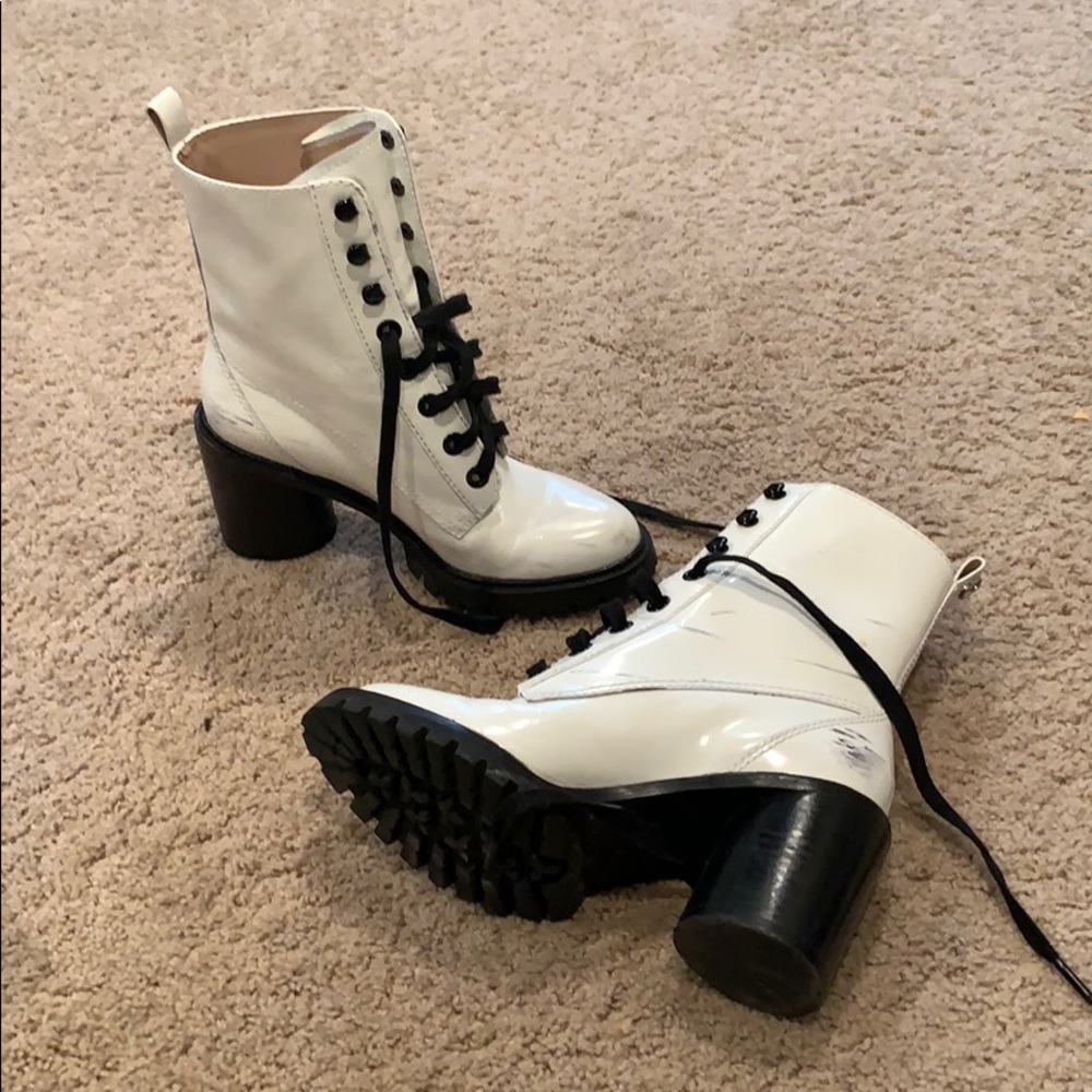 Marc Jacobs white bootie